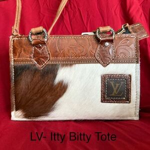 Holy Cow NEW Louis Vuitton Brown and White Itty Bitty Tote $250